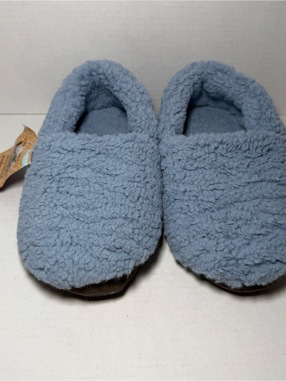 New NWT MUK Luks Women’s Blue Sherpa Slippers Medium 7/8 Blue